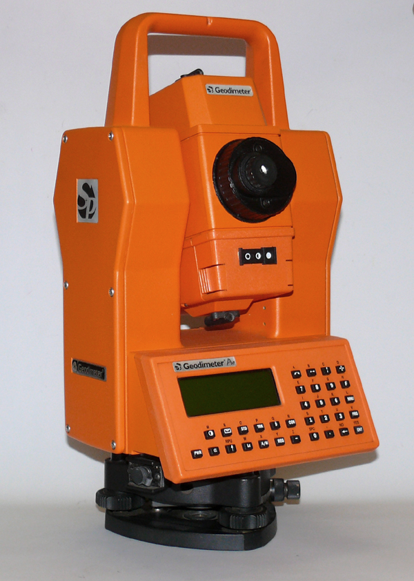 Stazione Totale Mod. Geodimetro 608S PRO      